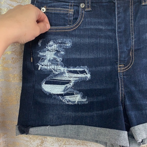 AMERICAN Eagle Curvy Hi Rise Shortie Stretch Distressed Shorts Women's Size 4 - Picture 4 of 16